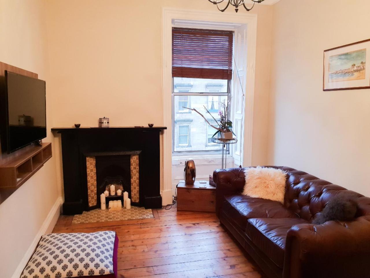 Bright 1 Bedroom Apartment Near City Centre Edinburg Exteriör bild